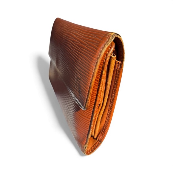 Louis Vuitton Epi Trifold Wallet – Kenyan Fawn (1995) - Picture 5 of 10